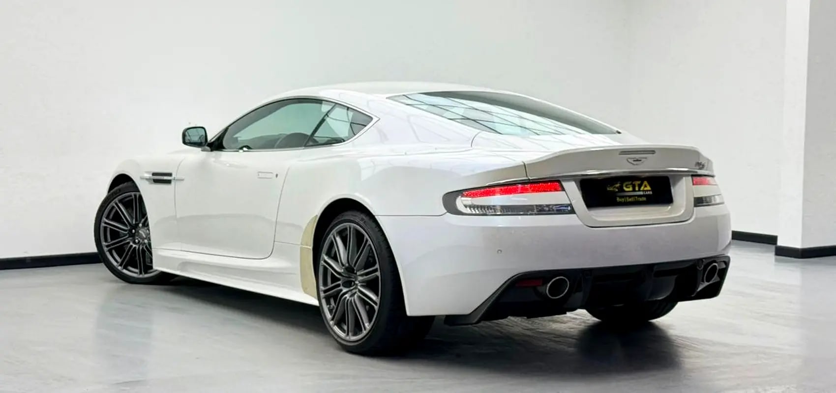 2009 Aston Martin DBS, Full Aston Martin Service History, Very Low Km, Excellent Condition, GCC - Thumbnail 6