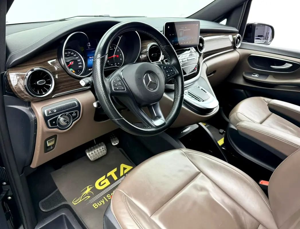 2023 Mercedes Benz V250 Premium, Warranty, 8 Seater, Fully Loaded, Excellent Condition, GCC - Thumbnail 10