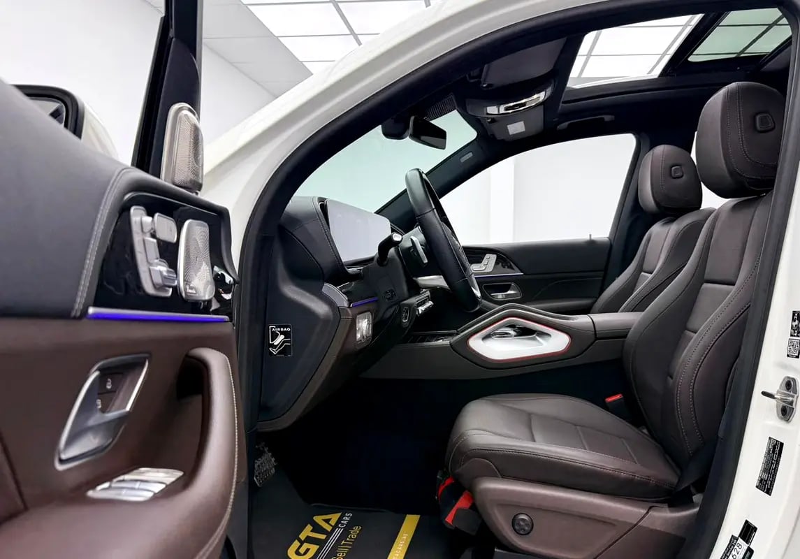 2023 Mercedes Benz GLS450 4Matic, 2028 MB Warranty + Service Pack, Full MB Service History, GCC - Thumbnail 9