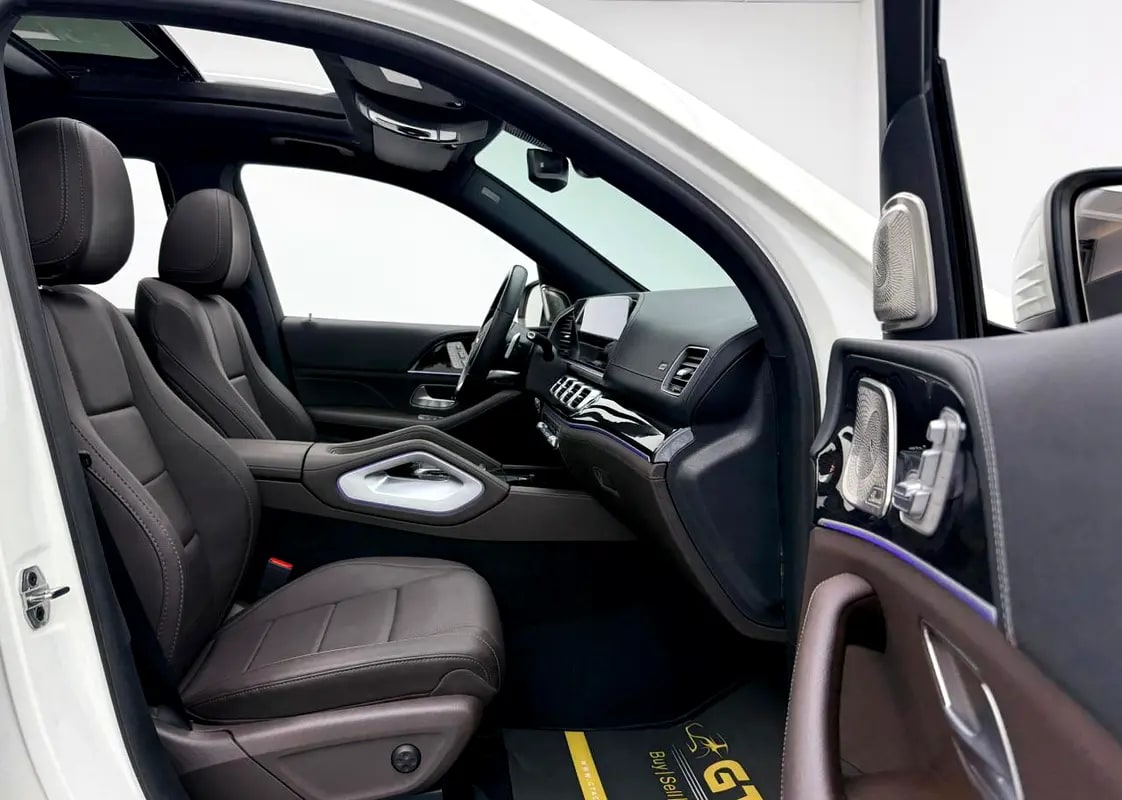 2023 Mercedes Benz GLS450 4Matic, 2028 MB Warranty + Service Pack, Full MB Service History, GCC - Thumbnail 10