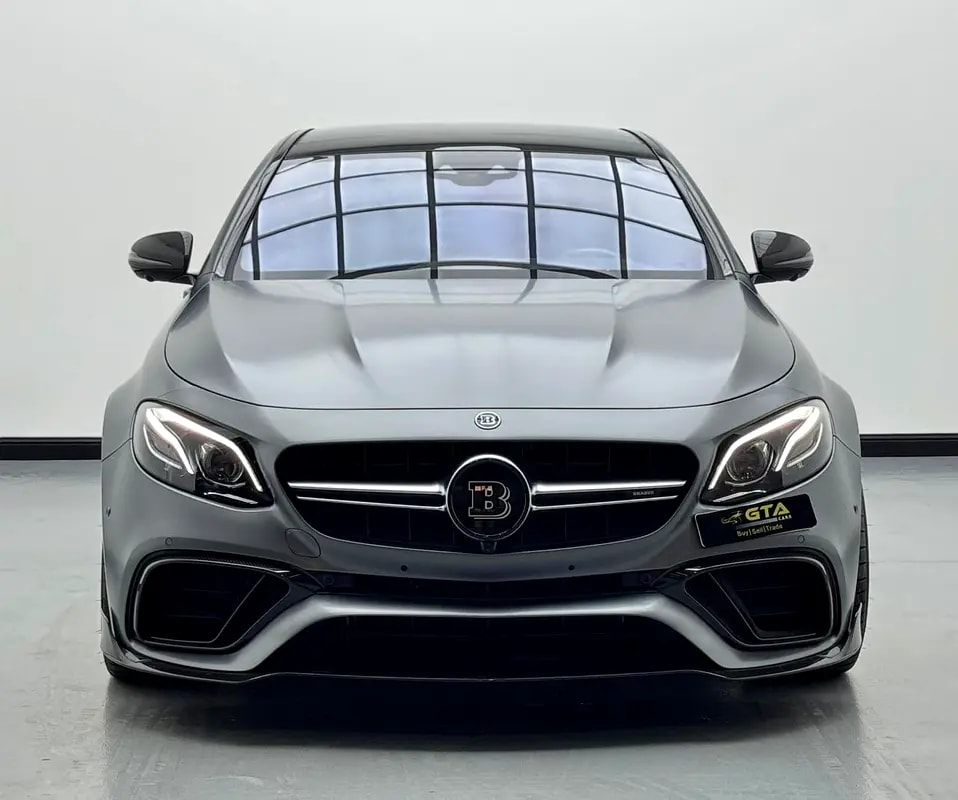 2020 Mercedes-Benz E63 AMG, 1 Year Warranty, Original Brabus 800, Excellent Condition, Low Km - Thumbnail 2