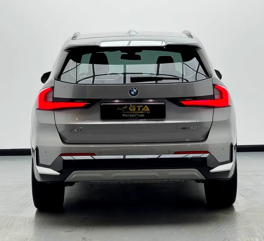 2026 BMW X1 sDrive20i M-sport, 11/2/2032 BWW Warranty, BMW Service History, Excellent Condition, GCC - Thumbnail 5