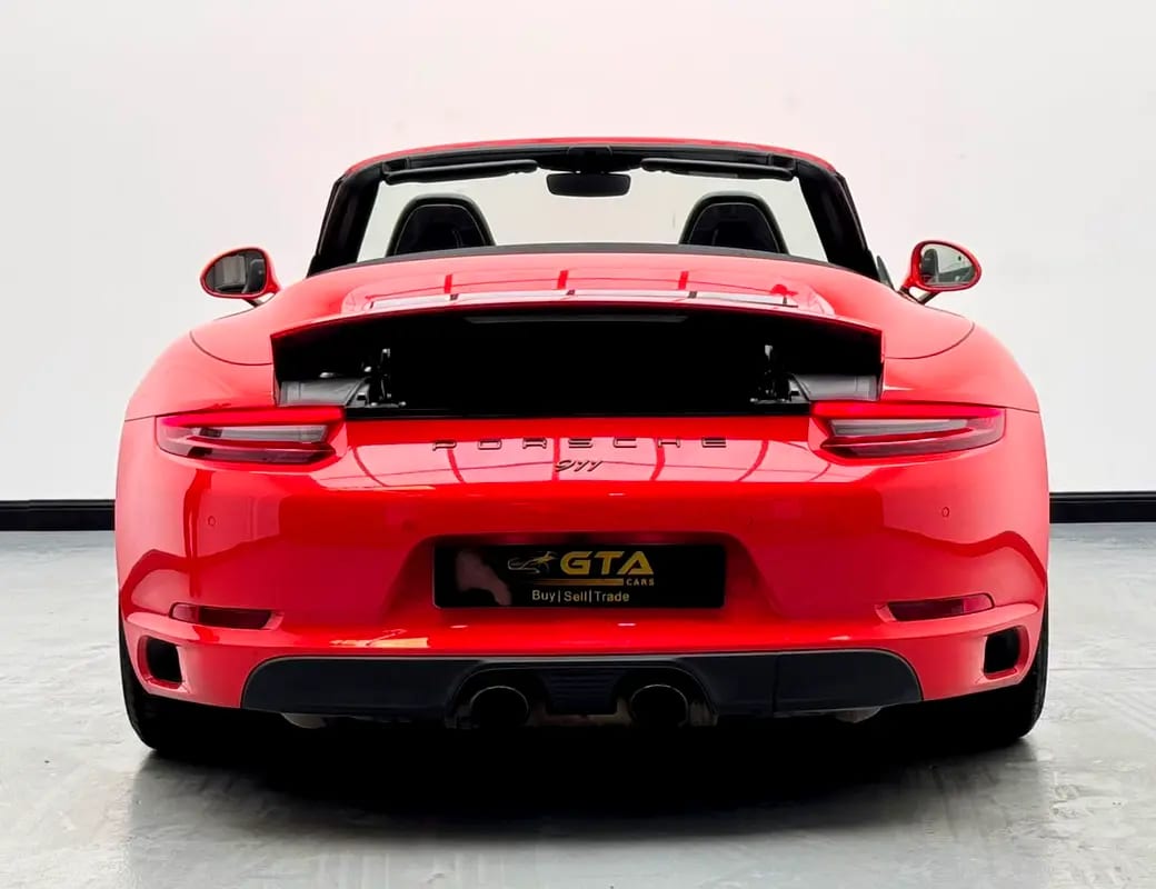 2018 Porsche 911 Carrera GTS Convertible, Excellent Condition - Thumbnail 6