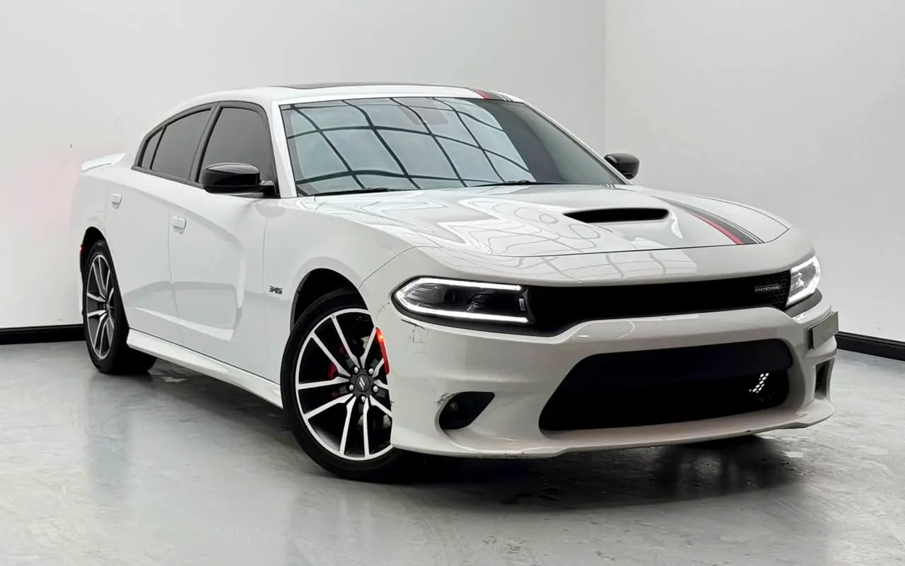 2023 Dodge Charger R/T, Dodge Service History, 1 Year Warranty, Excellent Condition, GCC - Thumbnail 3