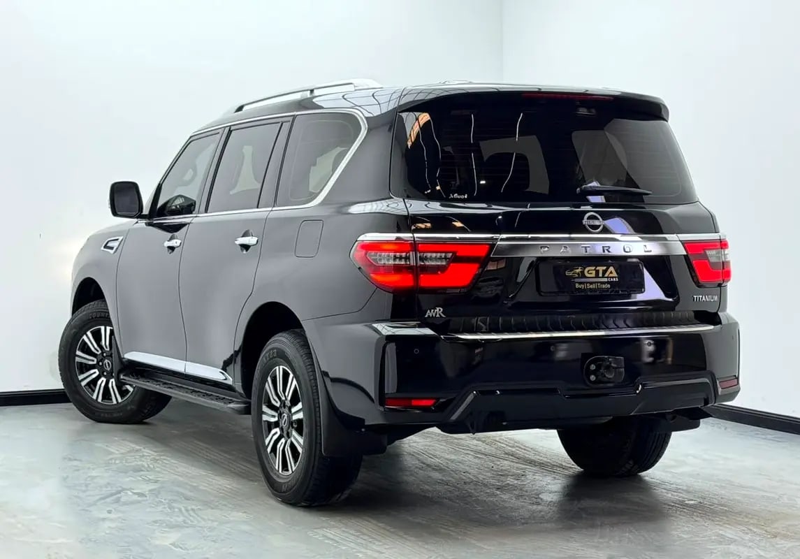 2023 Nissan Patrol SE Titanium, 2028 Nissan Warranty, Nissan Service History, GCC - Thumbnail 4