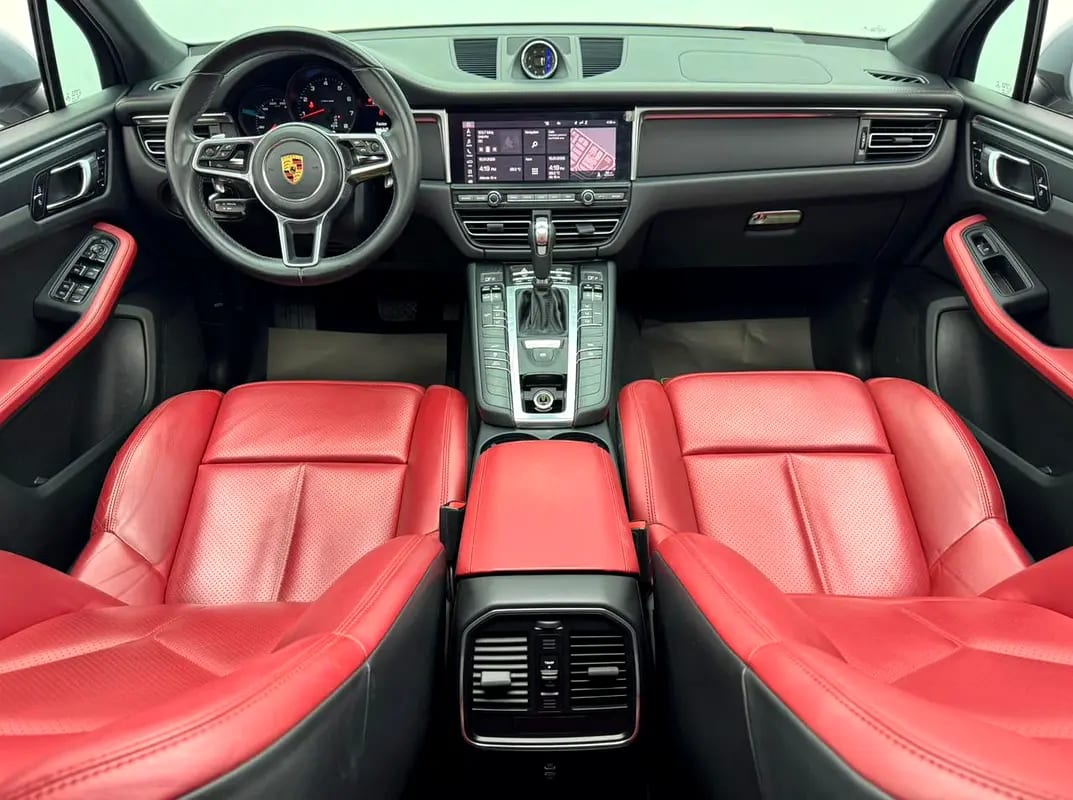2021 Porsche Macan, Full Service History, 1 Year Warranty, Excellent Condition, GCC - Thumbnail 7