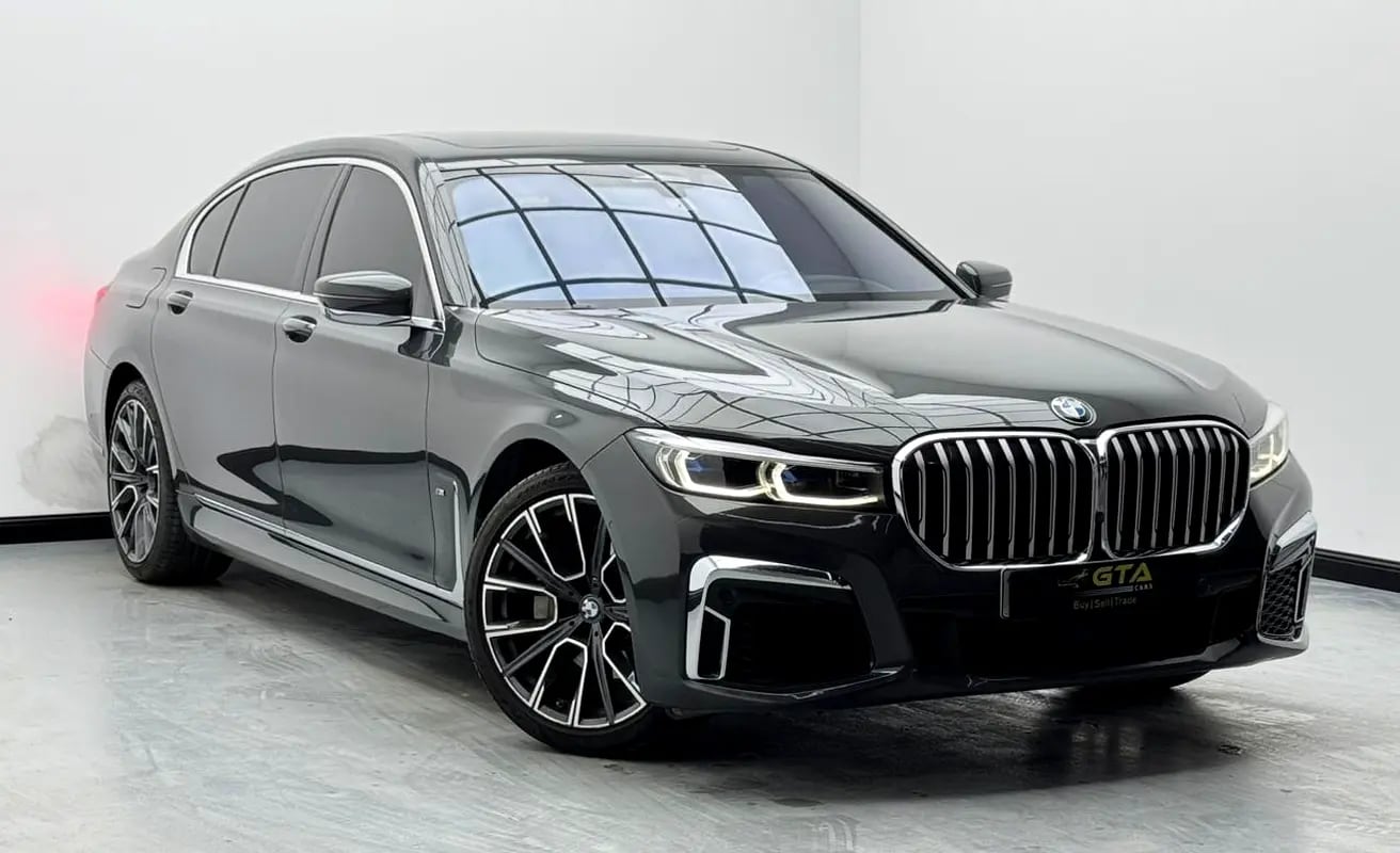 2022 BMW 730li xDrive M-sport, Dec/2026 BMW Warranty, BMW Service History, Excellent Condition, GCC - Thumbnail 3