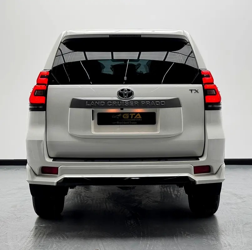 2018 Toyota Prado TX, Full Service History, Excellent Condition, GCC - Thumbnail 5