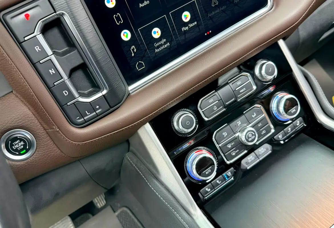 2022 GMC Yukon Denali, GMC Service History, 1 Year Warranty, Excellent Condition, GCC - Thumbnail 10