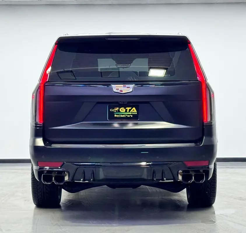 2023 Cadillac Escalade V, Jan 2027 Cadillac Warranty and Service Pack, Excellent Condition, GCCC - Thumbnail 5