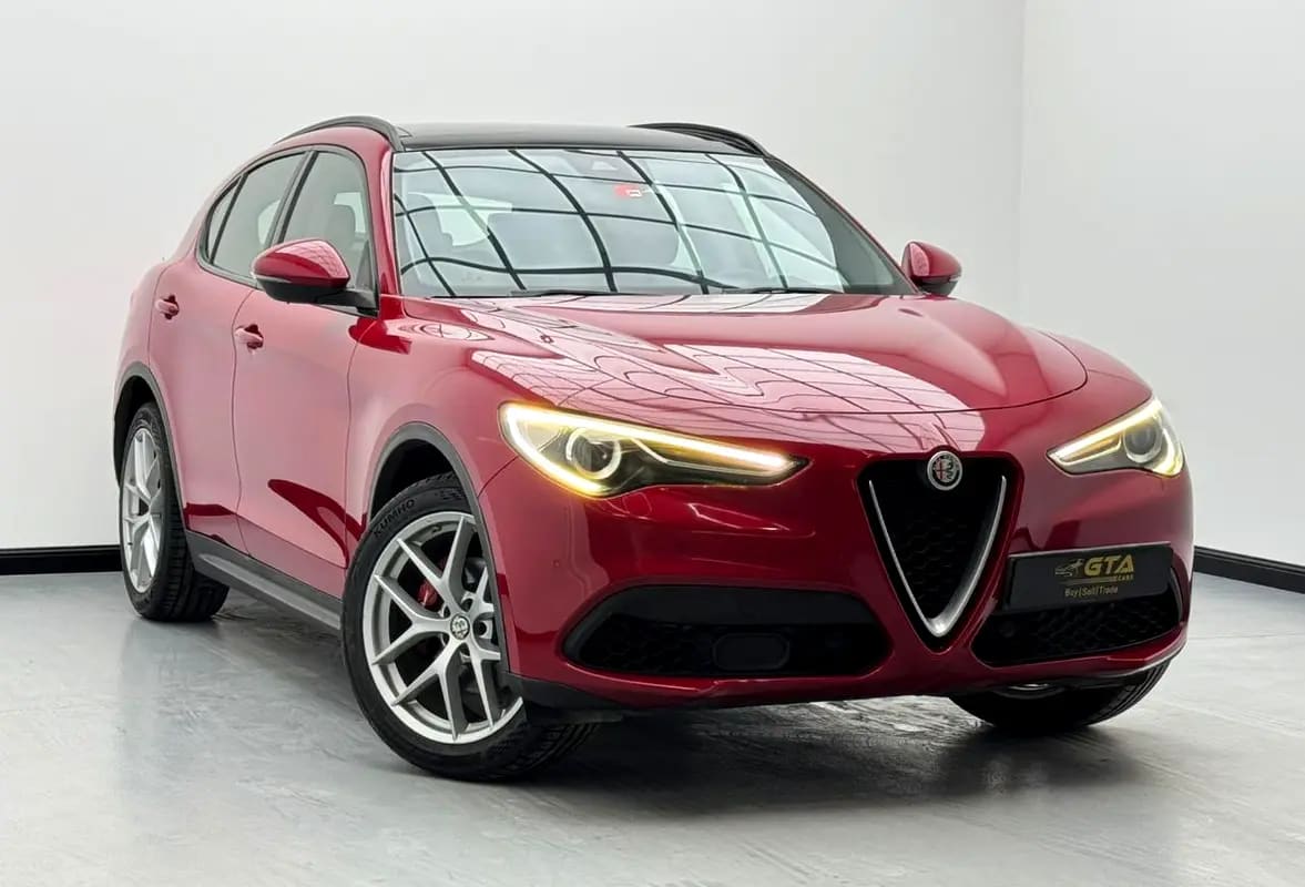 2020 Alfa Romeo Stelvio Q4 Super, 1 Year warranty, Alfa Service History, Excellent Condition, GCC - Thumbnail 3