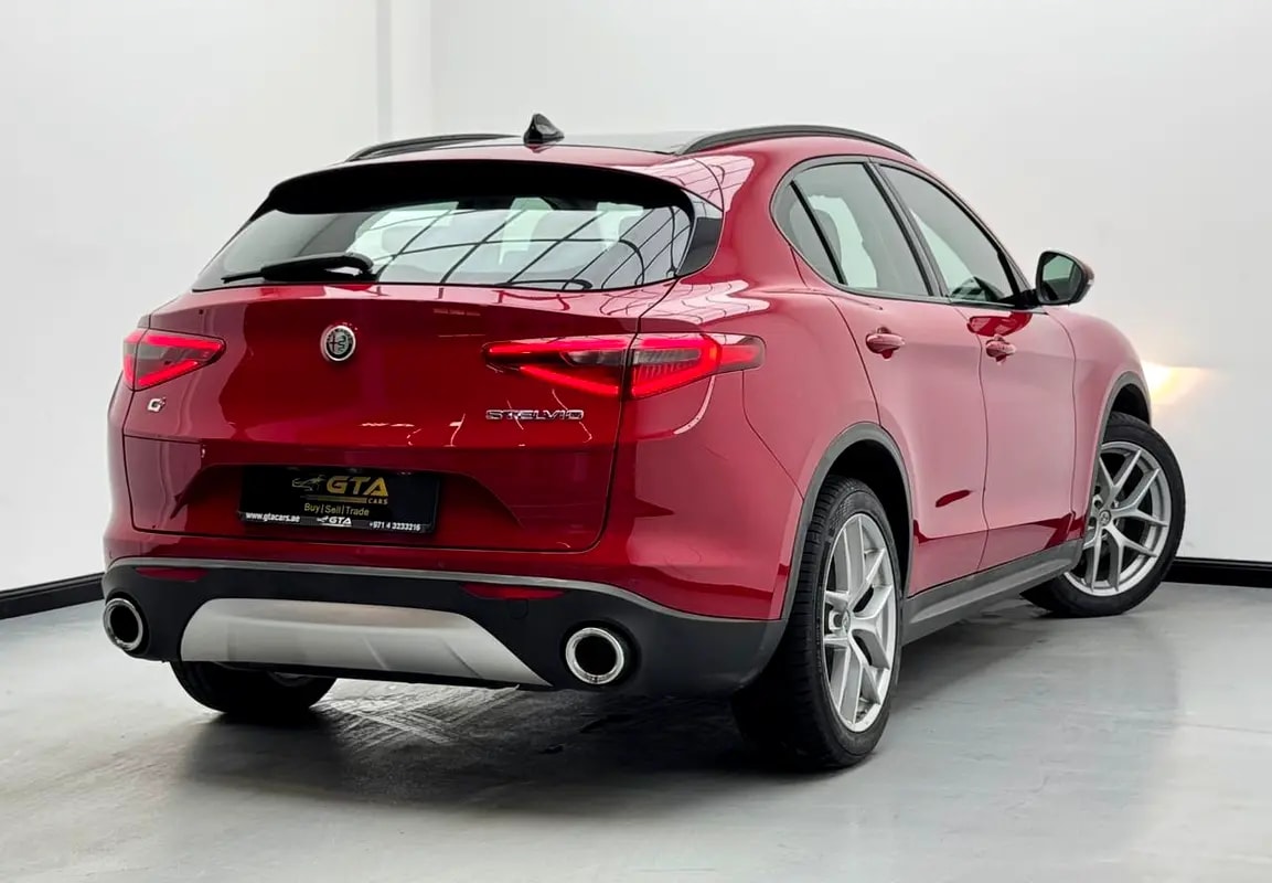 2020 Alfa Romeo Stelvio Q4 Super, 1 Year warranty, Alfa Service History, Excellent Condition, GCC - Thumbnail 6