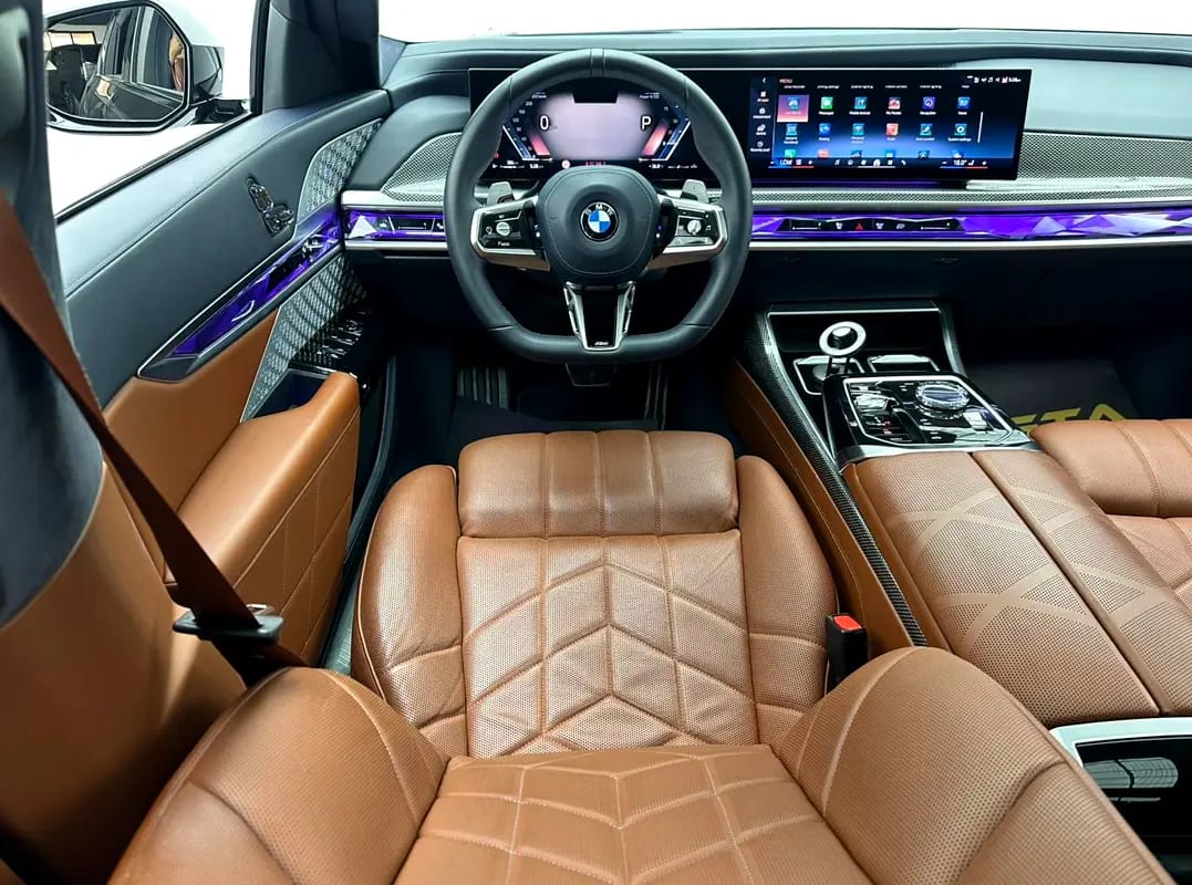 2024 BMW 760i xDrive M-Sport, 2028 BMW Warranty and Service Pack, BMW Service History, GCC - Thumbnail 8