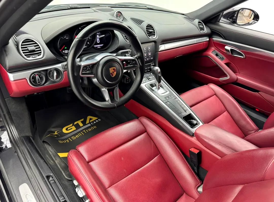 2017 Porsche 718 Cayman, Full Service History, Excellent Condition, GCC - Thumbnail 7