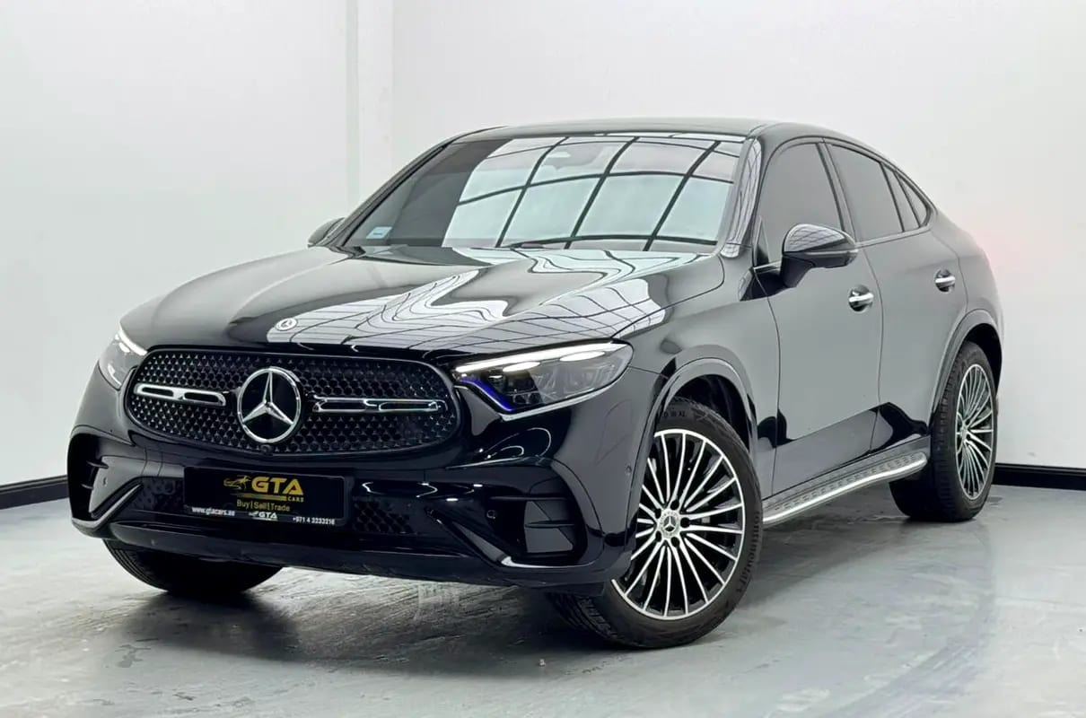 2025 Mercedes-Benz GLC200 AMG 4MATIC Coupe, 2030 Mercedes Warranty and Service Pack, GCC