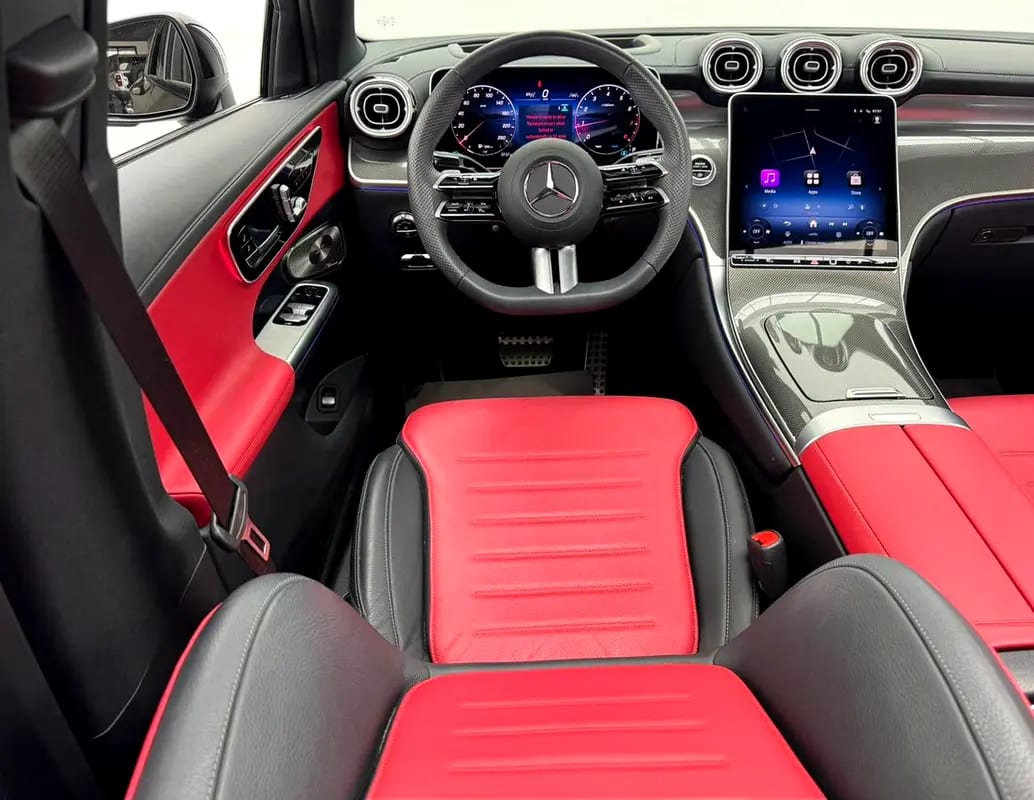 2025 Mercedes-Benz GLC200 AMG 4MATIC Coupe, 2030 Mercedes Warranty and Service Pack, GCC - Thumbnail 8