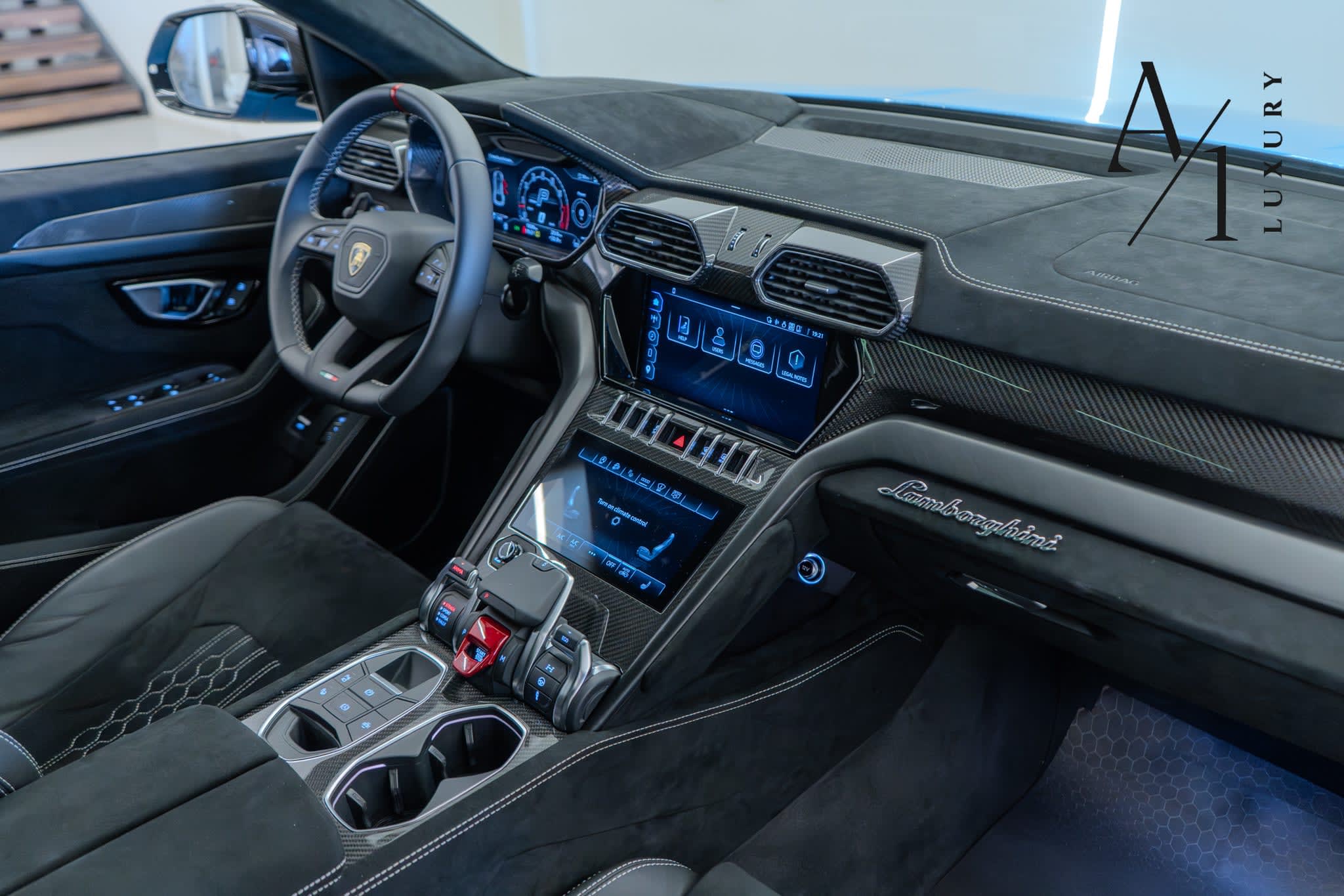 2023 Lamborghini Urus Performante, Brand New Condition, Fully Loaded, Carbon Fiber Package - Thumbnail 8