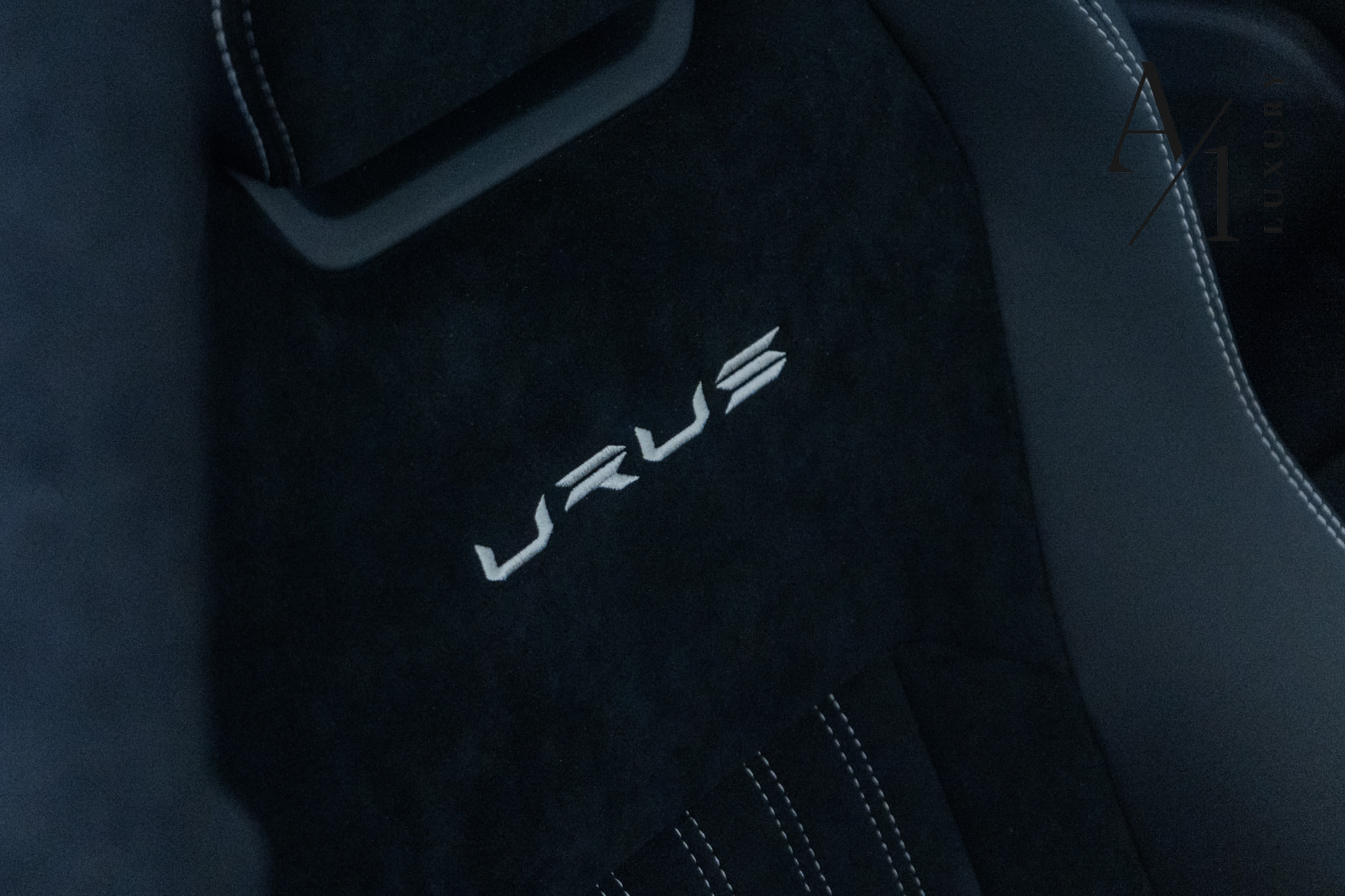 2023 Lamborghini Urus Performante, Brand New Condition, Fully Loaded, Carbon Fiber Package - Thumbnail 17