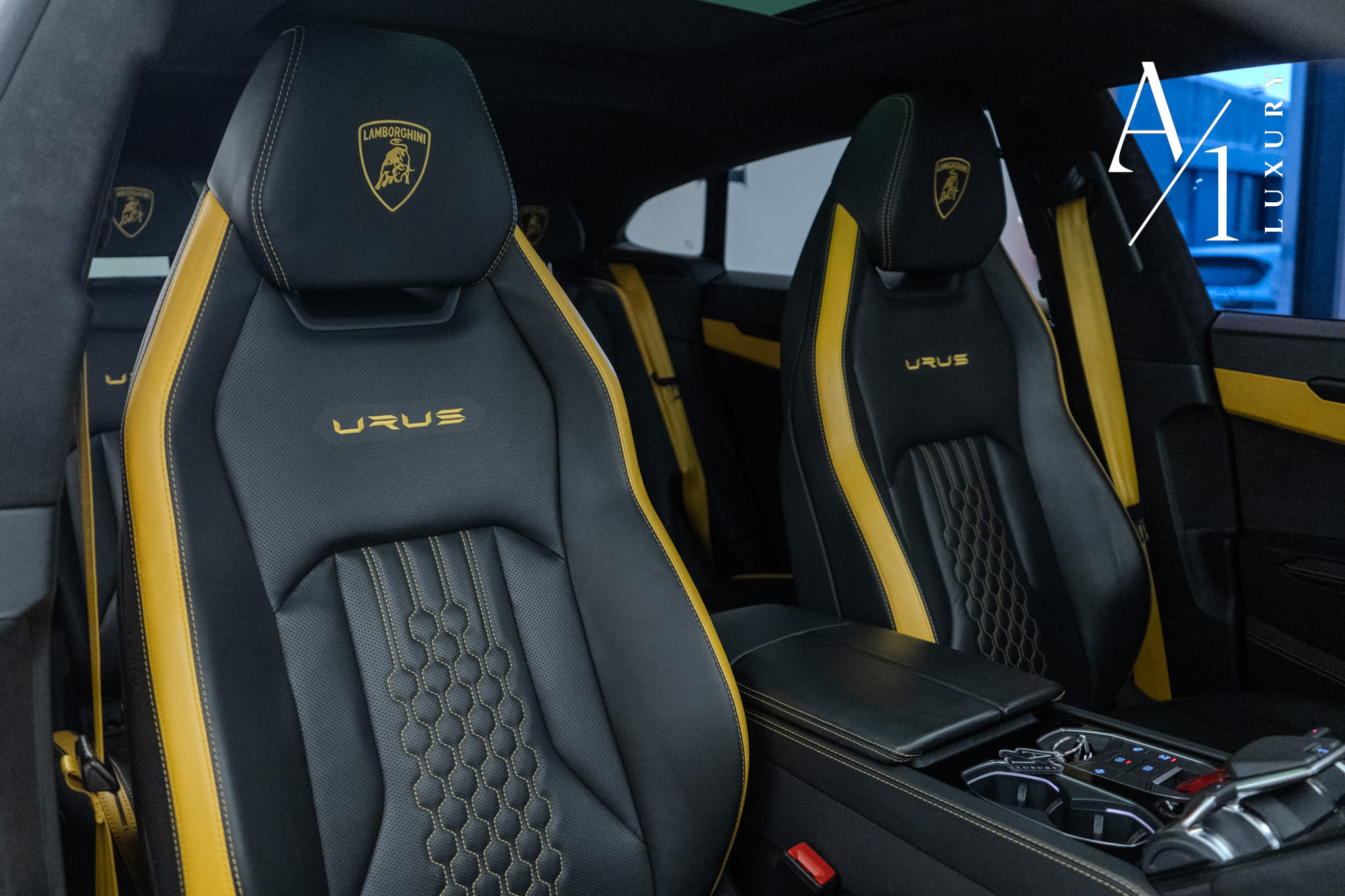 2023 Lamborghini Urus S, Excellent Condition, European Specs - Thumbnail 8