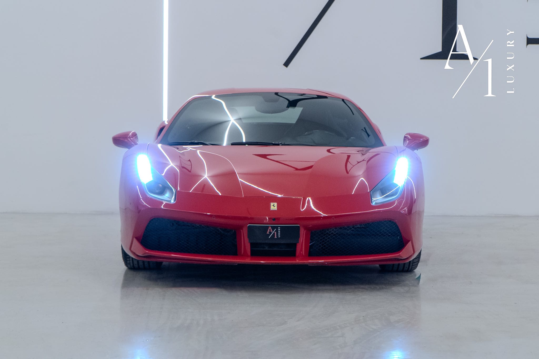 2017 Ferrari 488 GTB, Excellent Condition, Fully Loaded, Carbon Fibre Accents, European Spec - Thumbnail 2