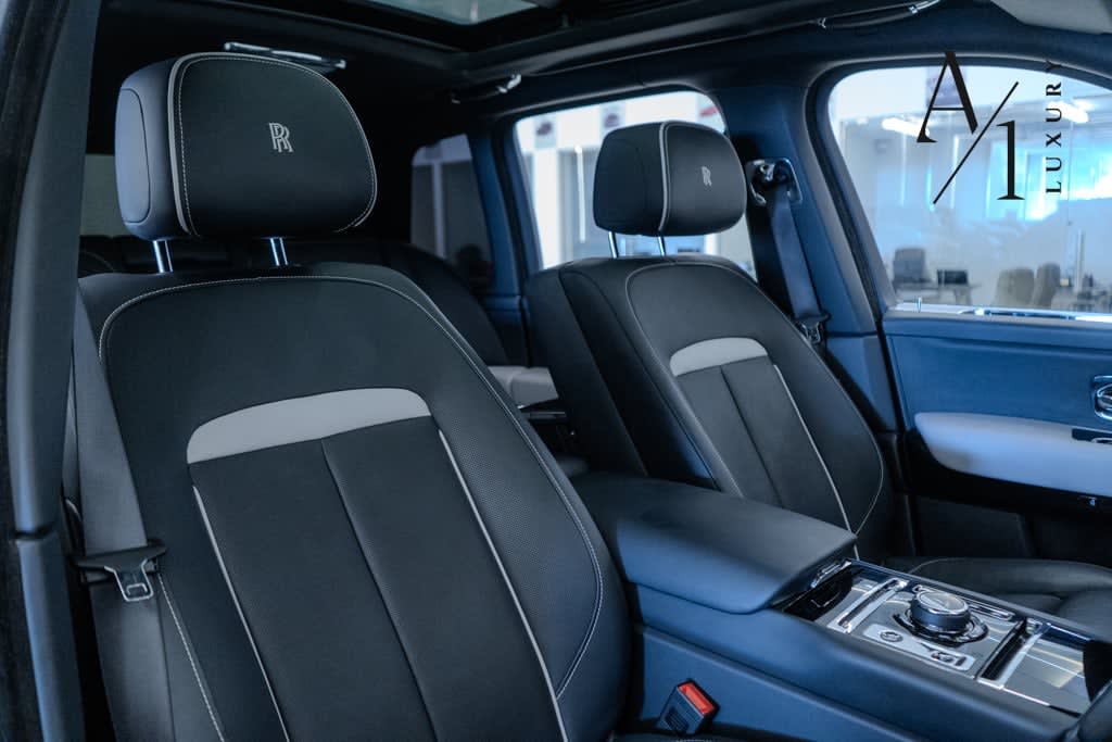 2022 Rolls-Royce Cullinan, Silver Badge, Fully Loaded, Pristine Condition, European Specs - Thumbnail 9