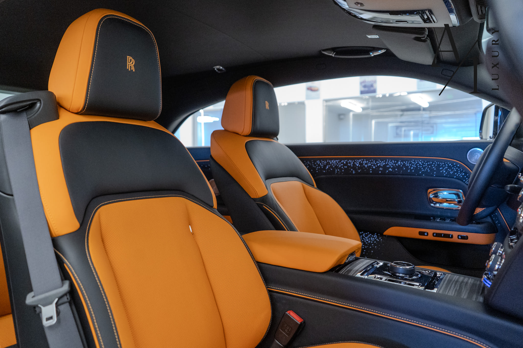 2024 Rolls-Royce Spectre Silver Badge, With Warranty Service Contract, GCC Spec - Thumbnail 8