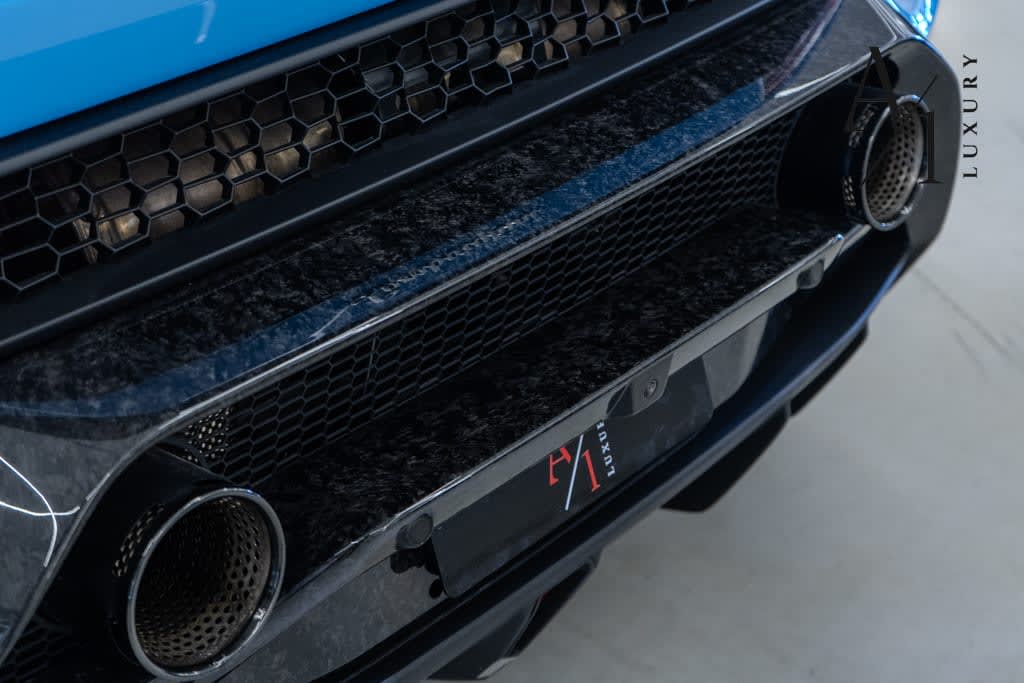 2019 Lamborghini Huracan Perfomante, Fully Loaded, Carbon Fiber Edition, Brand New Condition - Thumbnail 15