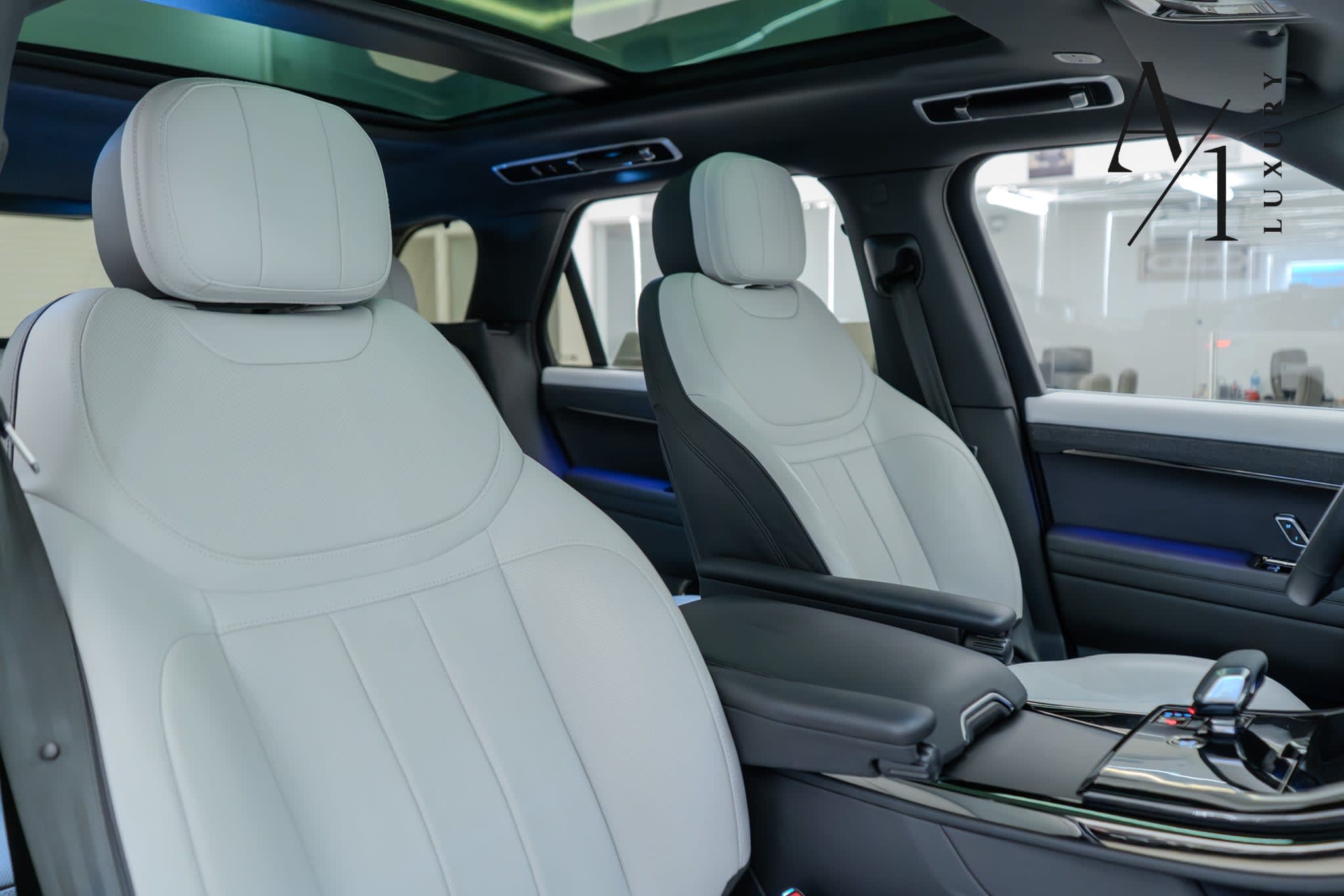 2024 Range Rover Sport Dynamic HSE P400, With Warranty & Service Contract, Fully Loaded,Excellent Condition, GCC Spec - Thumbnail 9