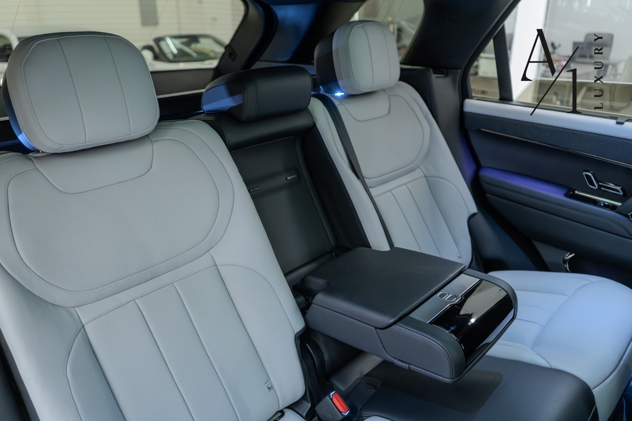 2024 Range Rover Sport Dynamic HSE P400, With Warranty & Service Contract, Fully Loaded,Excellent Condition, GCC Spec - Thumbnail 13