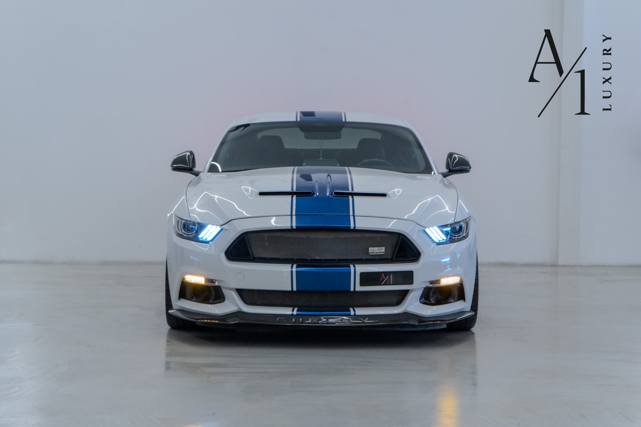 2017 Ford Mustang Shelby (Super Snake) 50 Anniversary Edition, Carbon Fibre, Excellent Condition, GCC Spec - Thumbnail 2