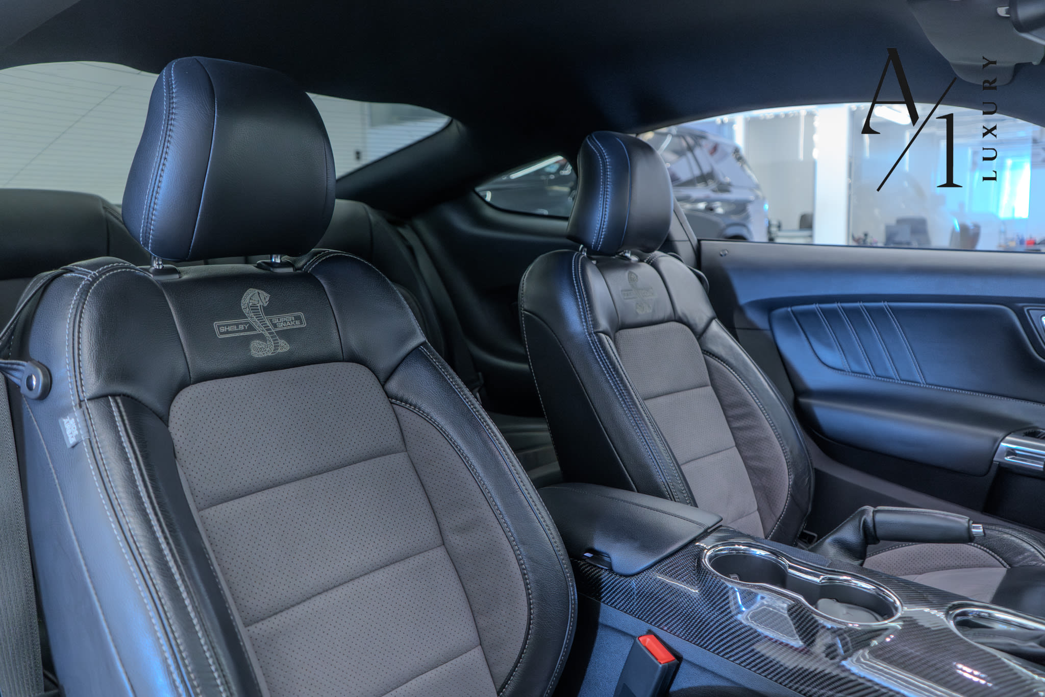 2017 Ford Mustang Shelby (Super Snake) 50 Anniversary Edition, Carbon Fibre, Excellent Condition, GCC Spec - Thumbnail 10