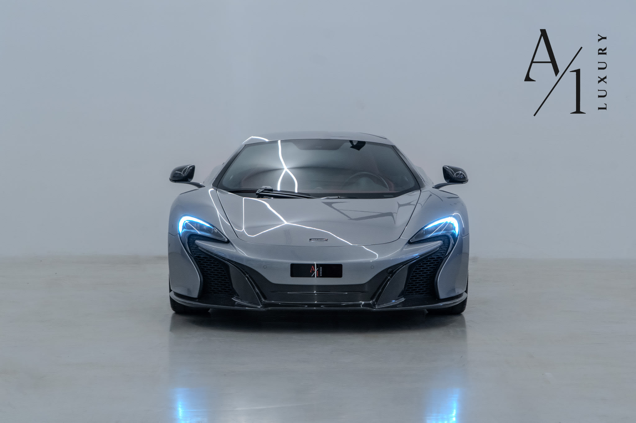 2015 Mclaren 650s, Fully Loaded, Excellent Condition, Carbon Fibre Interior/Exterior, GCC Spec - Thumbnail 5