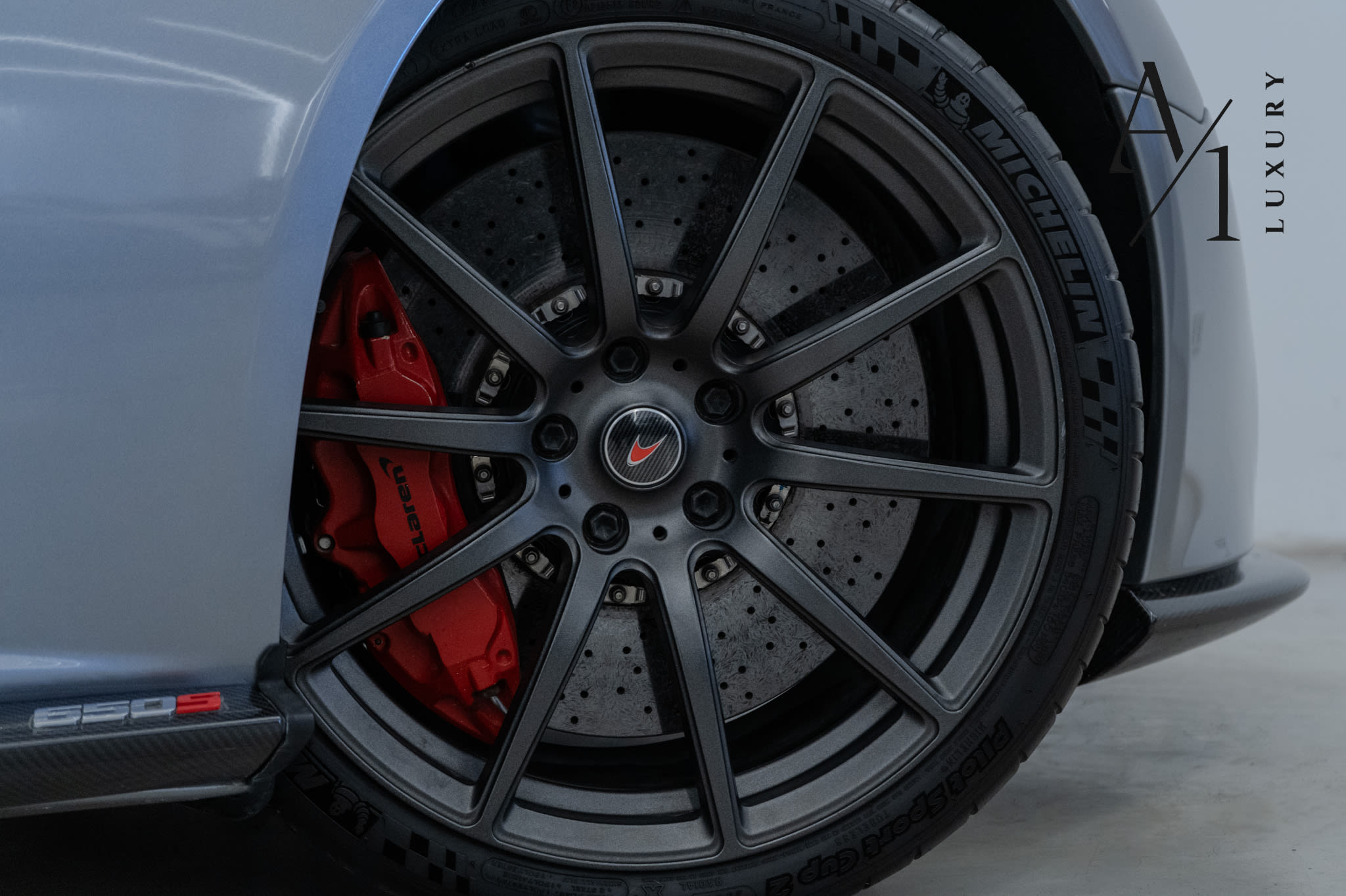 2015 Mclaren 650s, Fully Loaded, Excellent Condition, Carbon Fibre Interior/Exterior, GCC Spec - Thumbnail 7