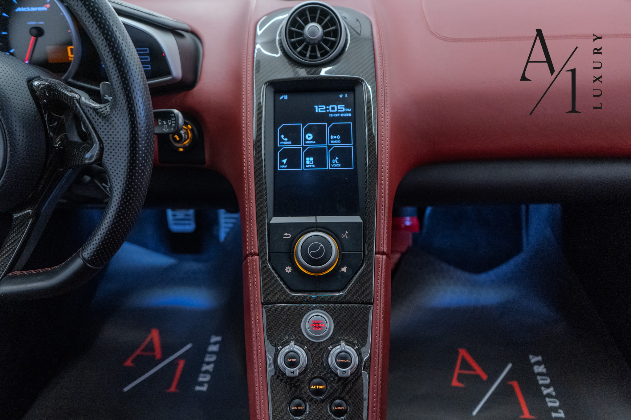 2015 Mclaren 650s, Fully Loaded, Excellent Condition, Carbon Fibre Interior/Exterior, GCC Spec - Thumbnail 13