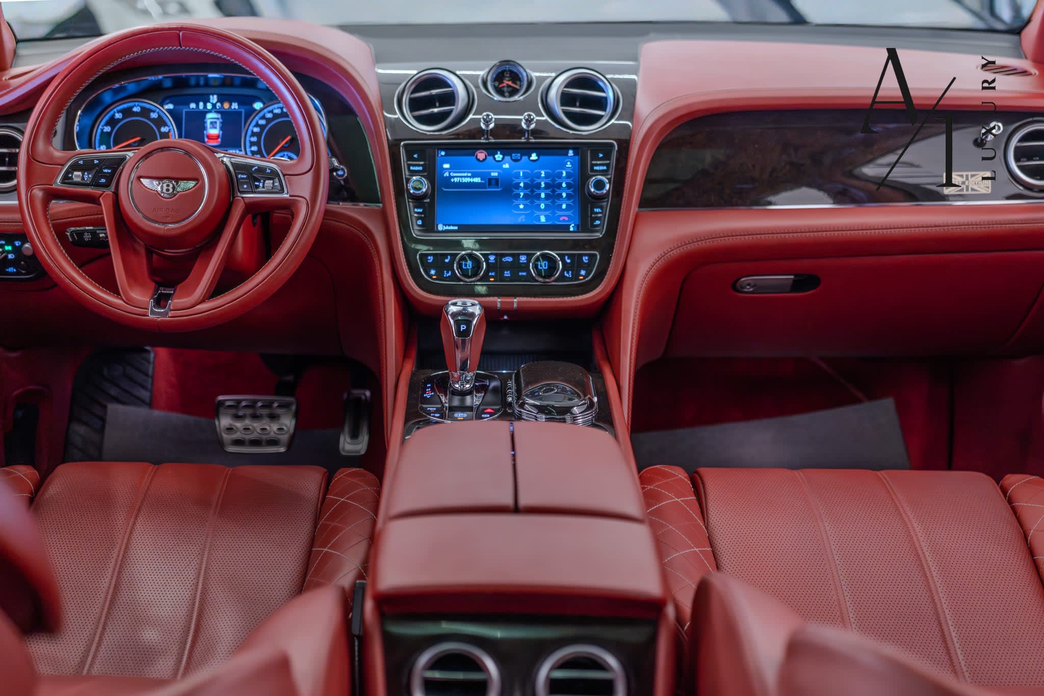 2017 Bentley Bentayga, First Edition W12, Excellent Condition, Fully Loaded, Carbon Fibre Package, GCC Spec - Thumbnail 5