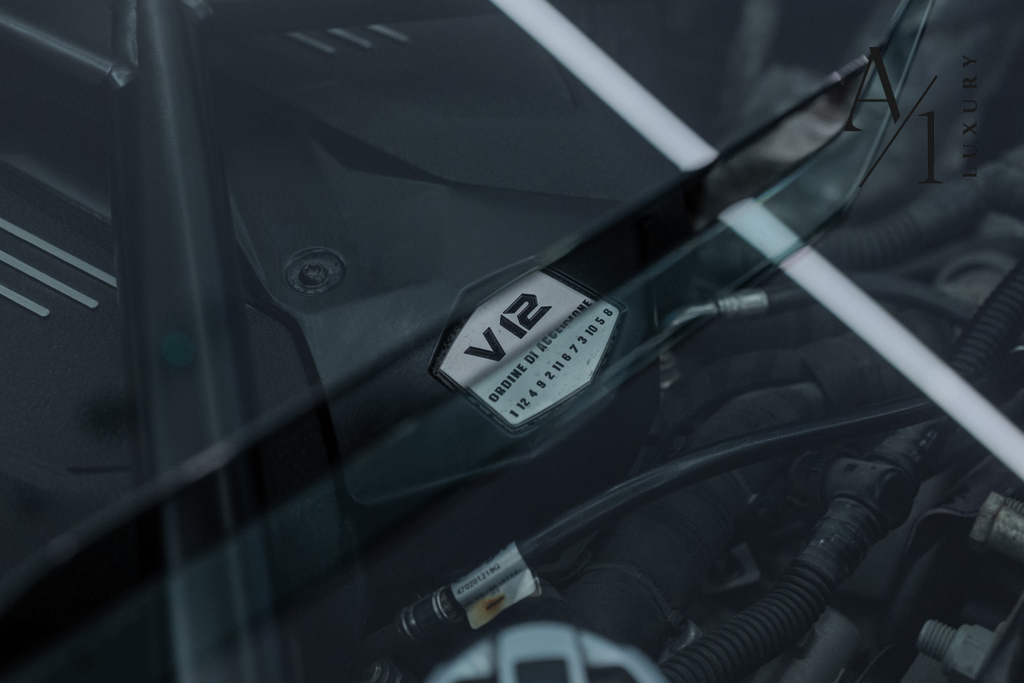 2018 Lamborghini Aventador S, Carbon Fibre Accents, Immaculate Condition, Japanese Spec - Thumbnail 8