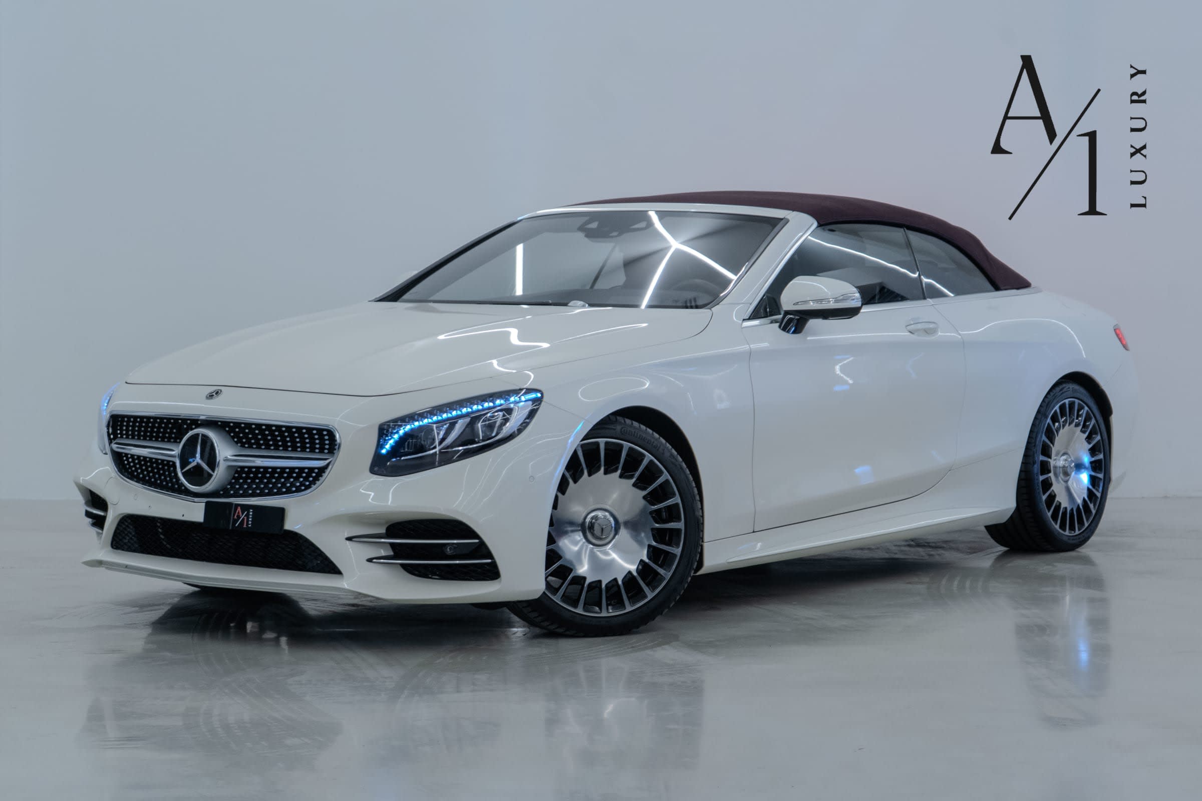 2018 Mercedes Benz S560 Convertible V8, Service History, Fully Loaded, Excellent Condition, GCC Spec - Thumbnail 1