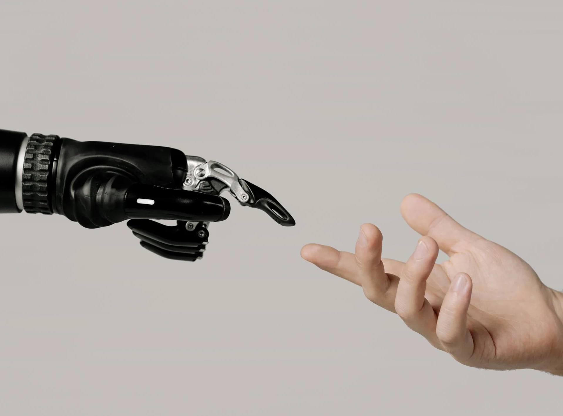 Robot Polyglots: Will AI Make Language Learning Obsolete? image