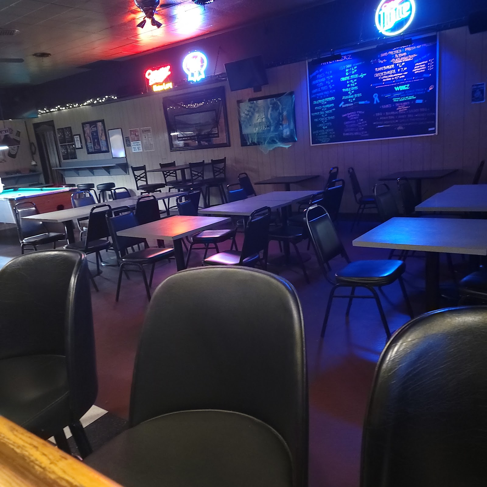 Fairway Bar & Grill logo