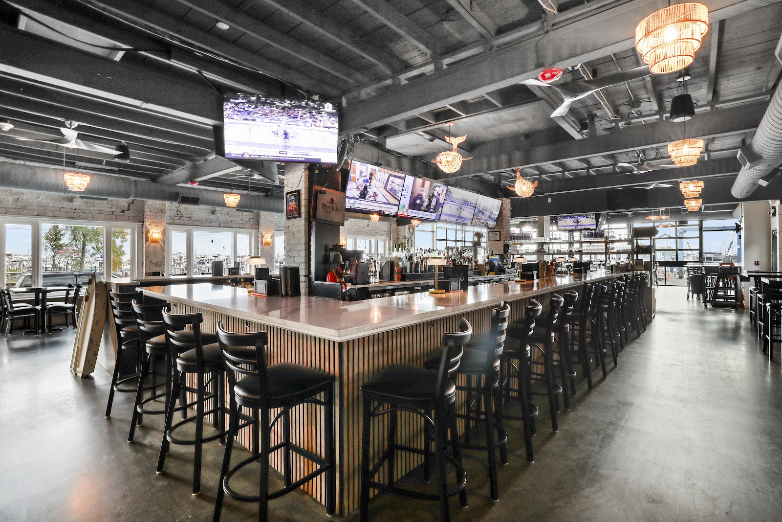 Zef's Dockside Bar logo