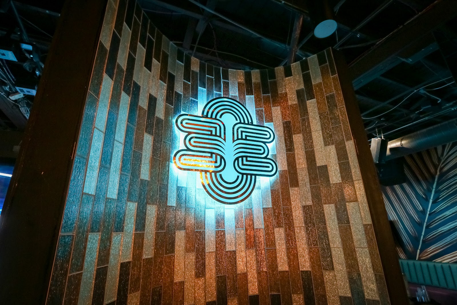 Encore Nightclub Charlotte logo