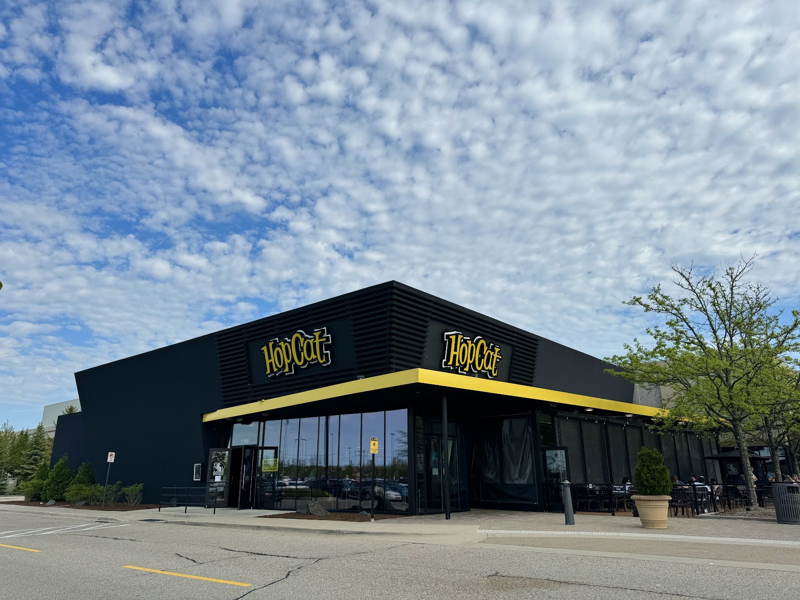 HopCat (Partridge Creek) logo