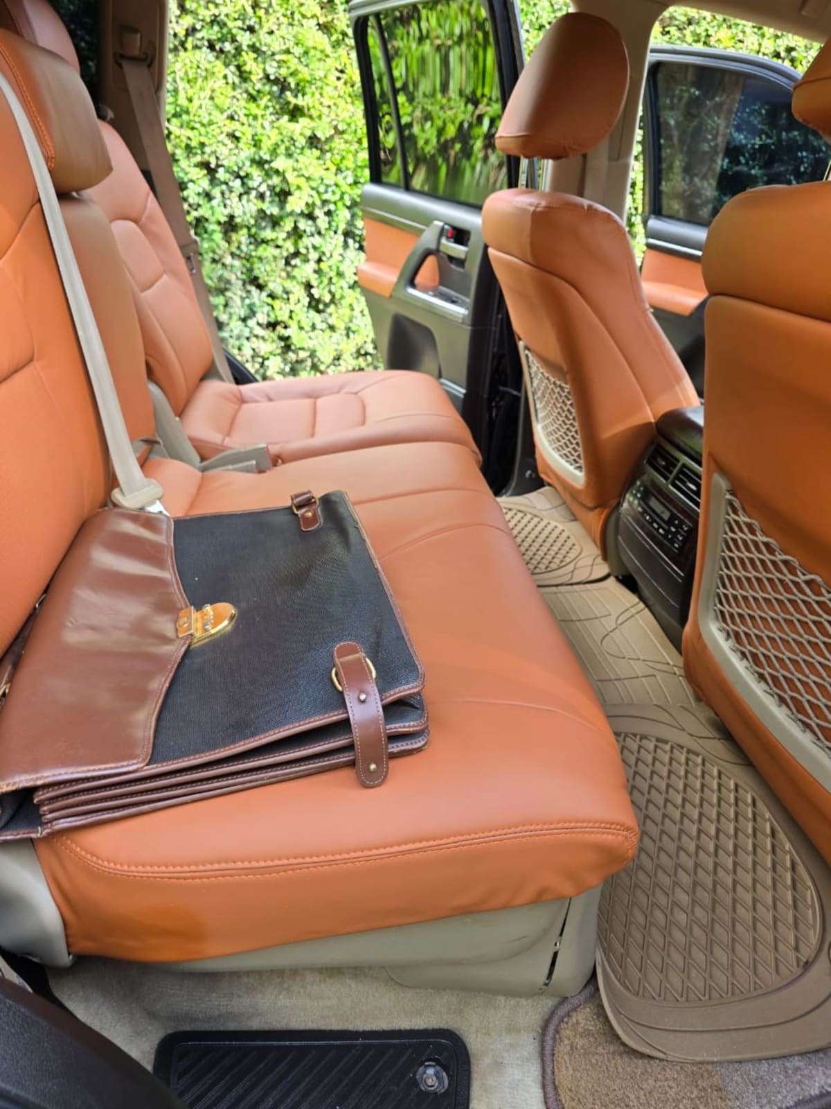 TOYOTA LANDCRUISER 200 SERIES