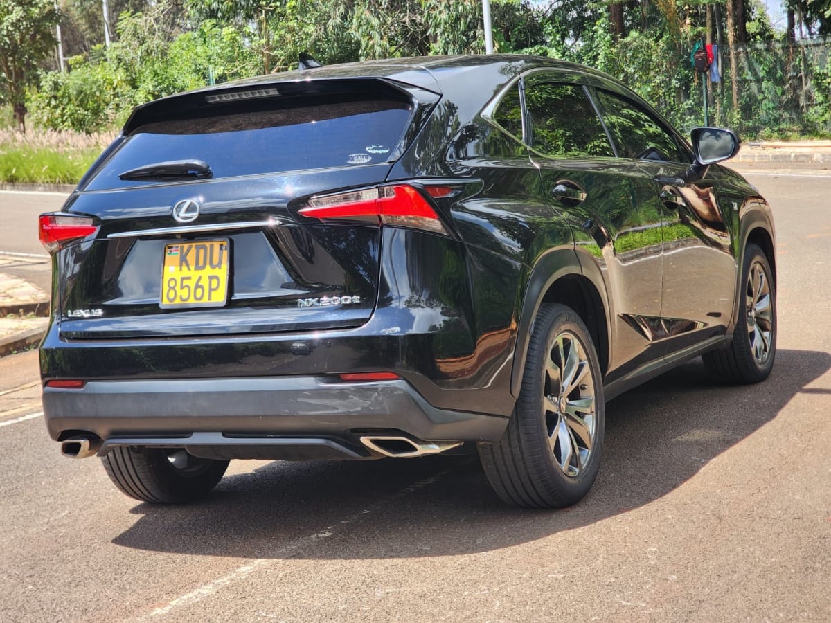 LEXUS NX200T