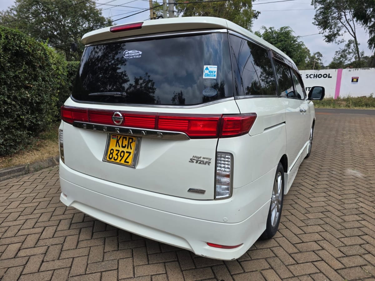 Nissan Elgrand