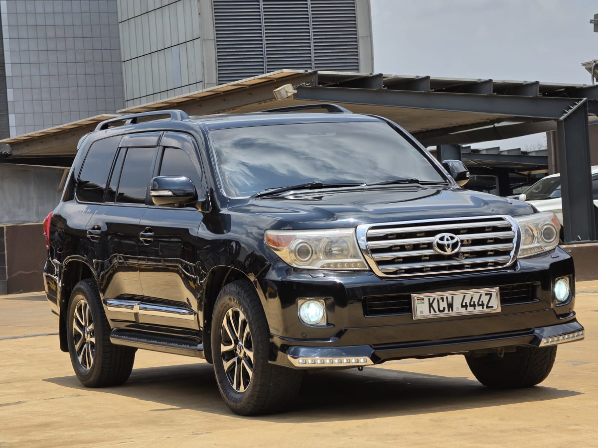 Toyota Landcruiser V8