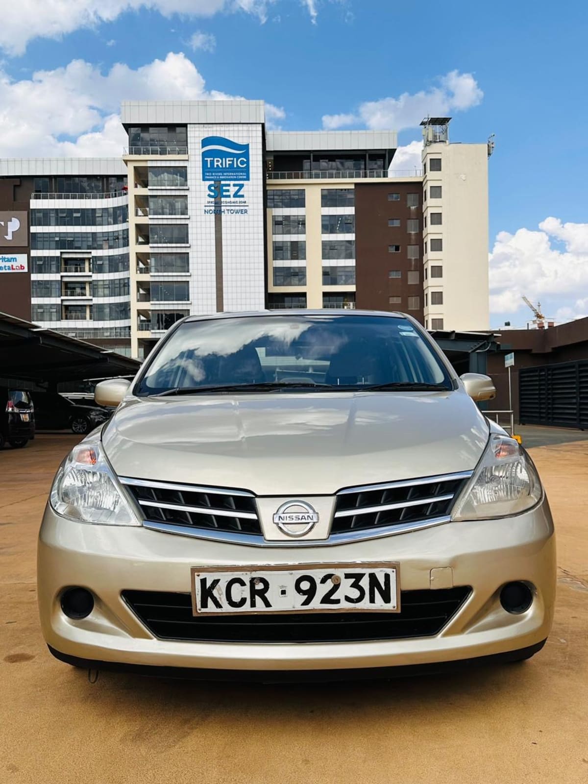 Nissan Tiida