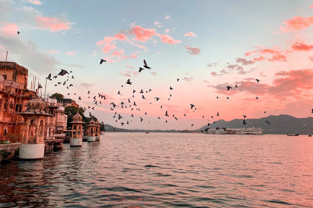 Udaipur-lakes.jpg