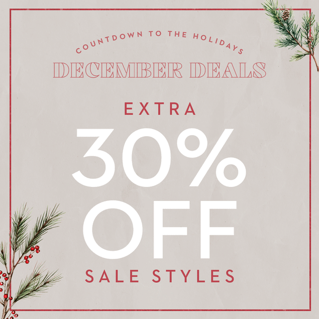 The NYDJ example draws the subscribers eye down to celebrate their big 30% off sales styles offering.