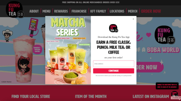 Kung Fu Tea immediately entices customers with a pop up offer on their website.